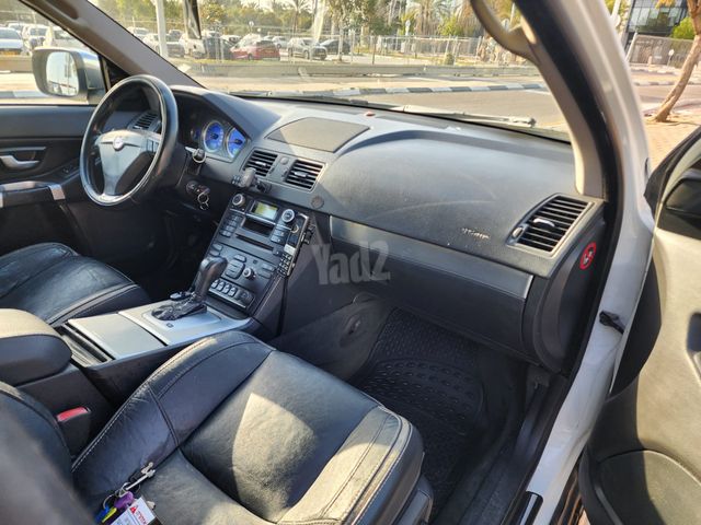 וולוו XC90
