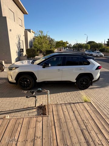 מודעת רכב טויוטה RAV4