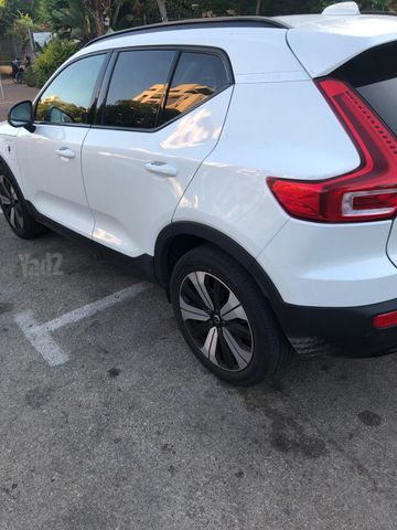 וולוו XC40