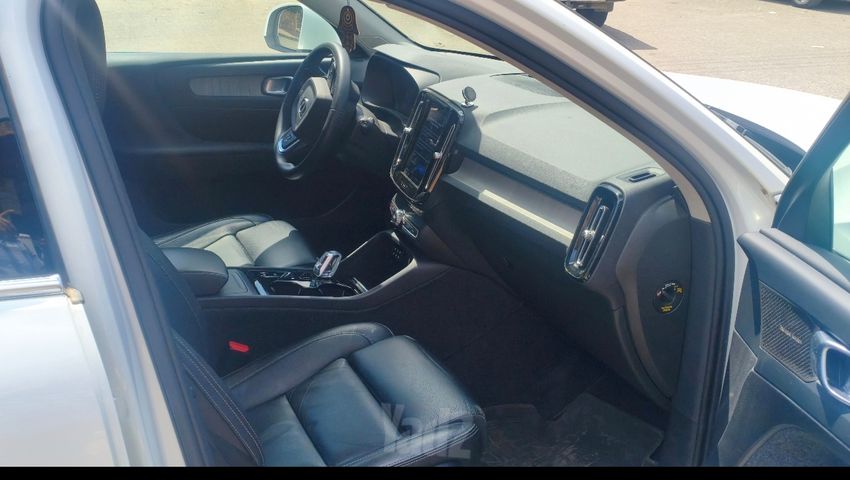 וולוו XC40