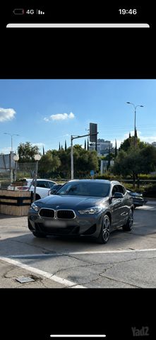 ב מ וו X2