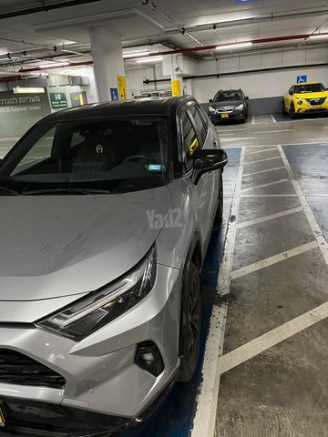 מודעת רכב טויוטה RAV4