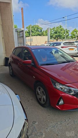 יונדאי i20