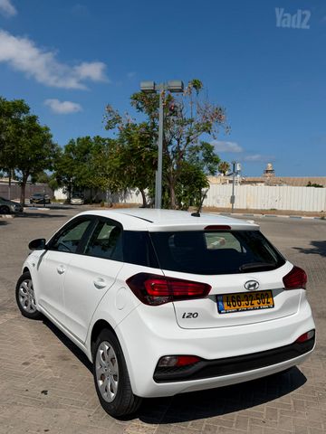 יונדאי i20