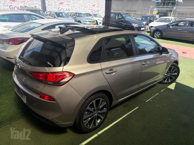 יונדאי i30