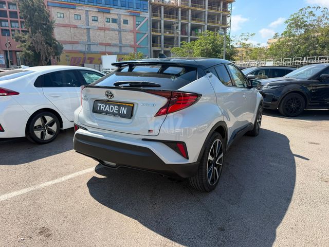 מודעת רכב טויוטה C-HR 2