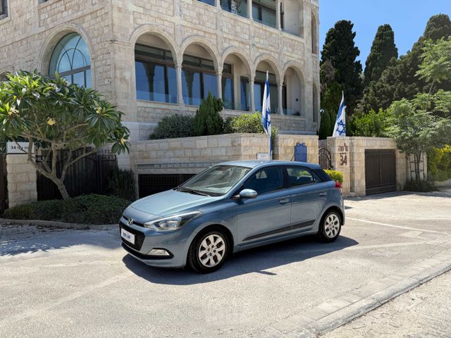 יונדאי i20
