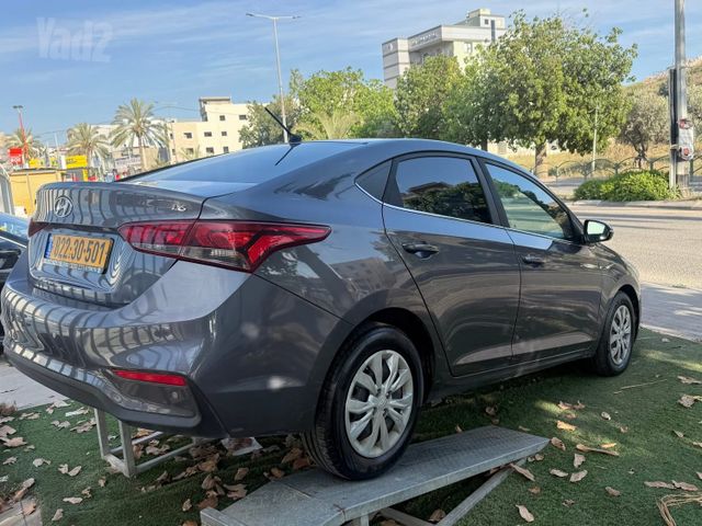 יונדאי אקסנט i25