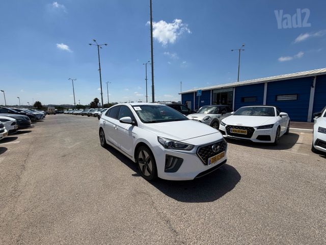 יונדאי איוניק