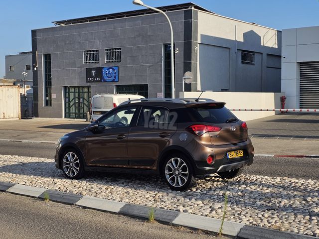 יונדאי I20 קרוס
