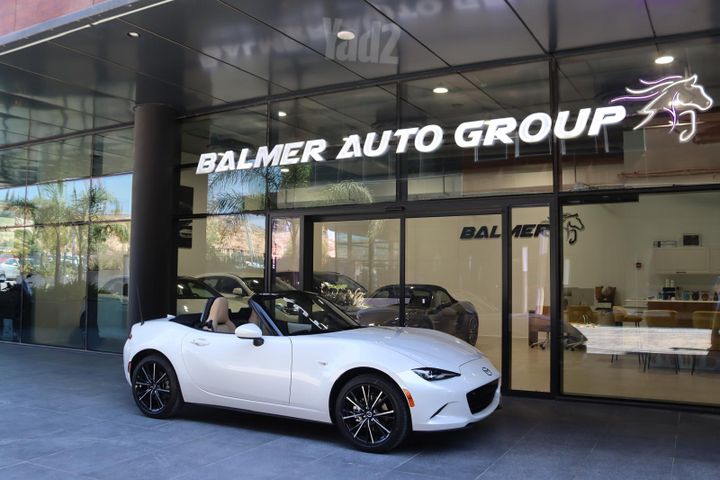 מודעת רכב מאזדה MX-5