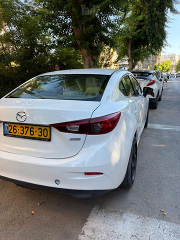 מאזדה 3
