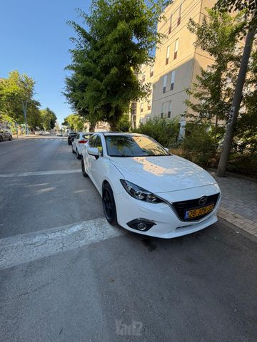 מאזדה 3