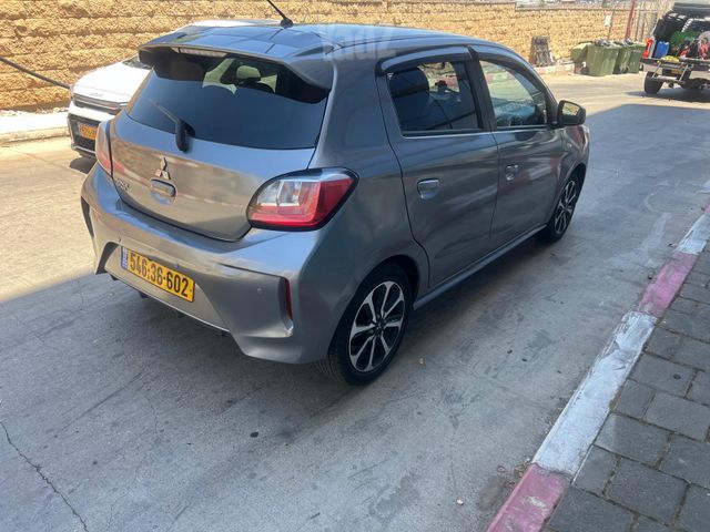 מיצובישי ספייס סטאר