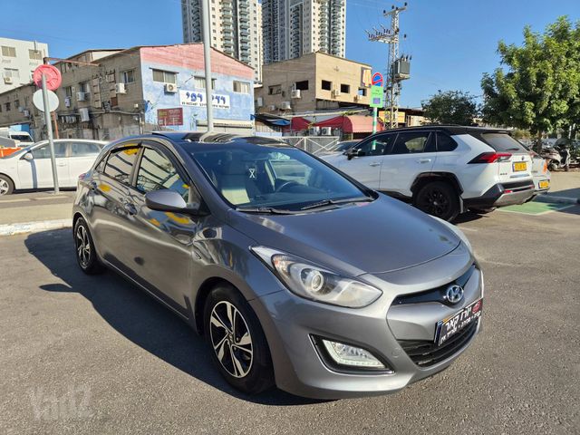 יונדאי i30