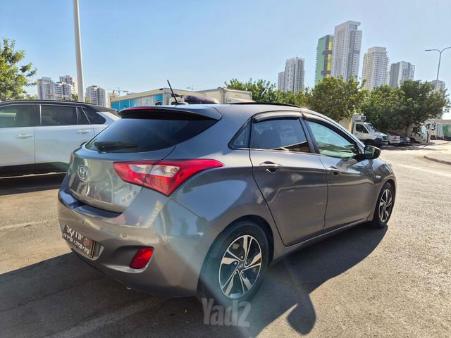 יונדאי i30