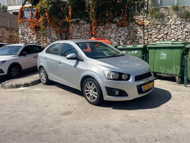 שברולט סוניק