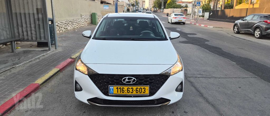 יונדאי אקסנט i25