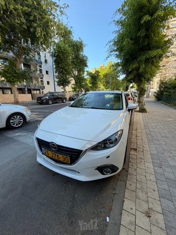 מאזדה 3