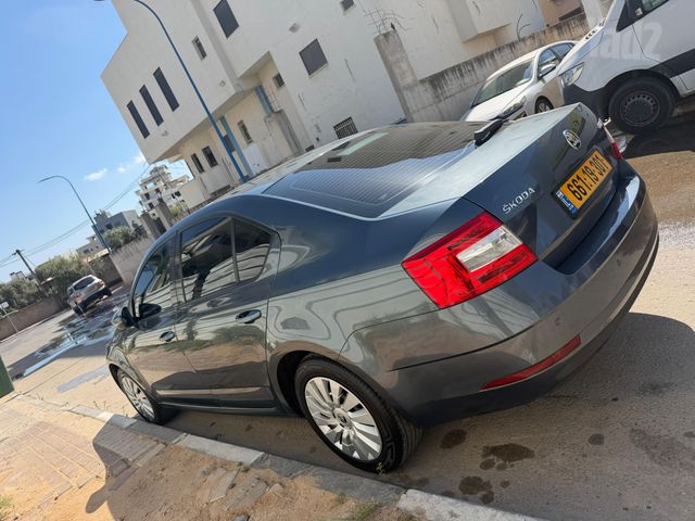 סקודה אוקטביה 