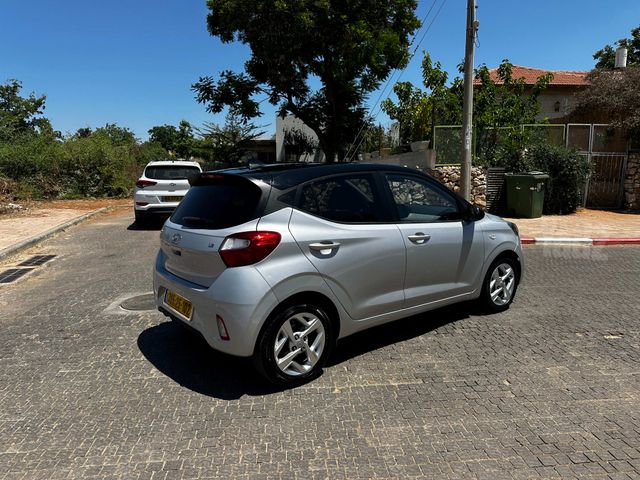 יונדאי i10