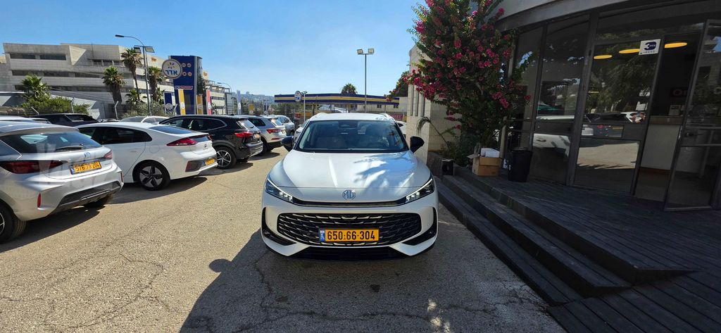 מודעת רכב אם ג'י HS