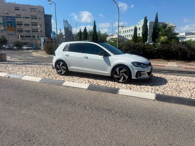פולקסווגן גולף