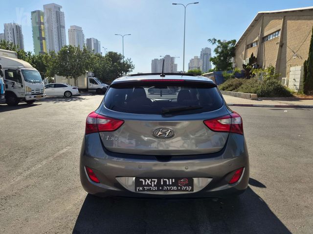 יונדאי i30