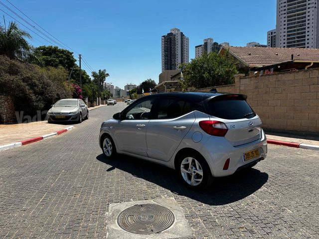 יונדאי i10