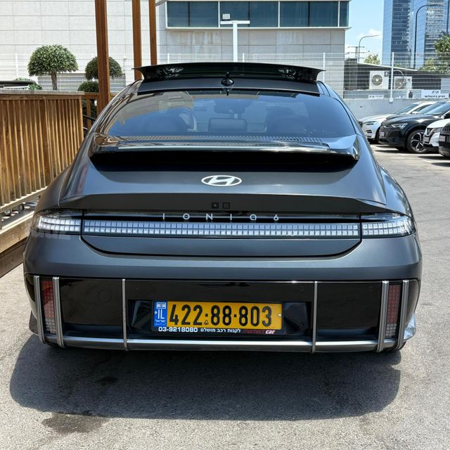 יונדאי איוניק 6