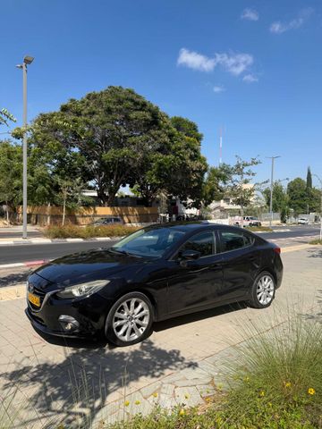 מאזדה 3
