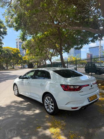 רנו מגאן