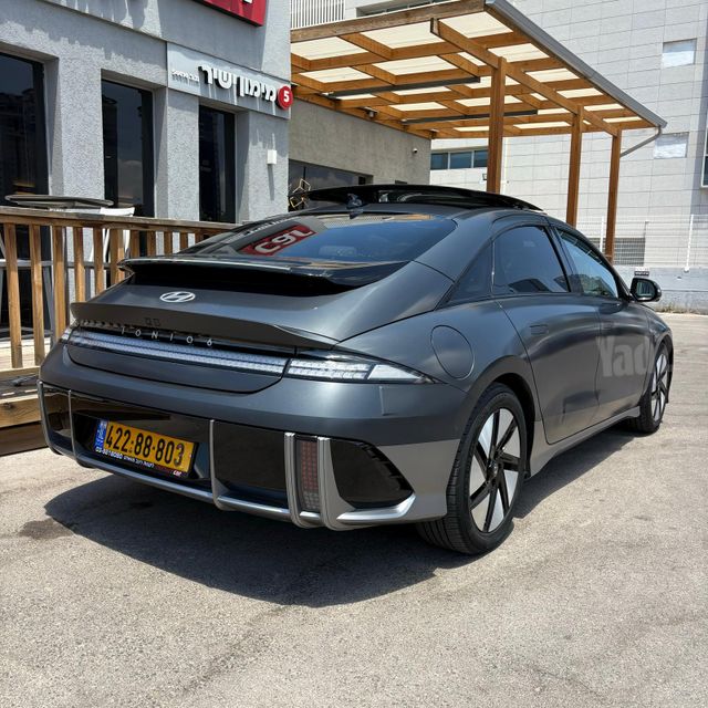 יונדאי איוניק 6