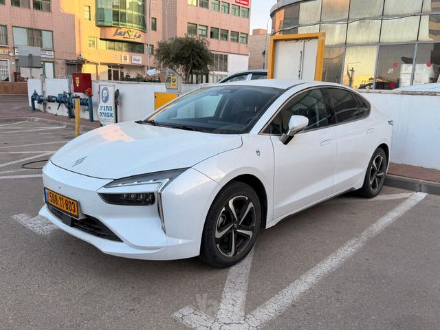 מודעת רכב אי.וי איזי Limo