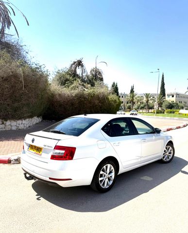 סקודה אוקטביה