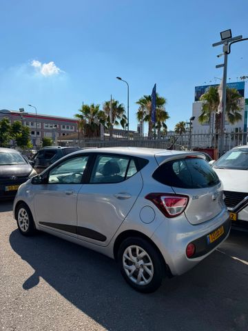 יונדאי i10