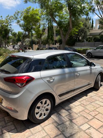 יונדאי i20