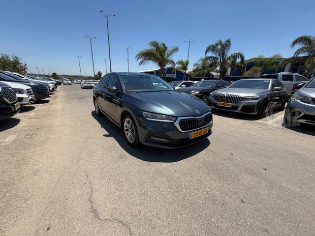 סקודה אוקטביה