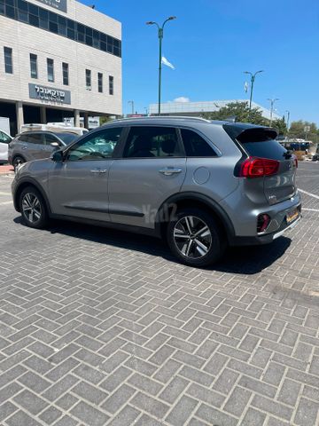קיה נירו