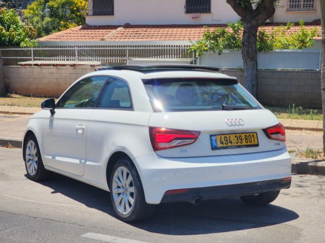 אאודי A1
