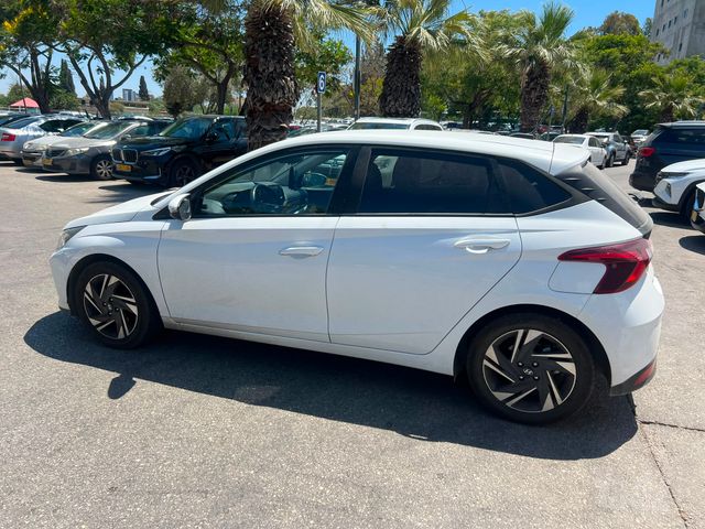 יונדאי i20