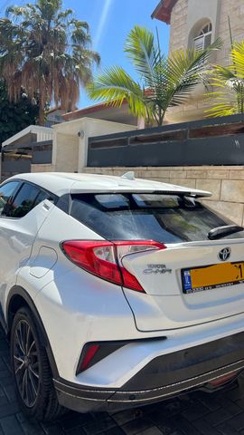טויוטה C-HR