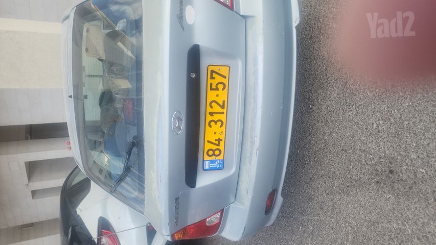 יונדאי אקסנט i25