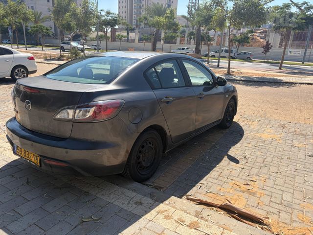 מאזדה 3
