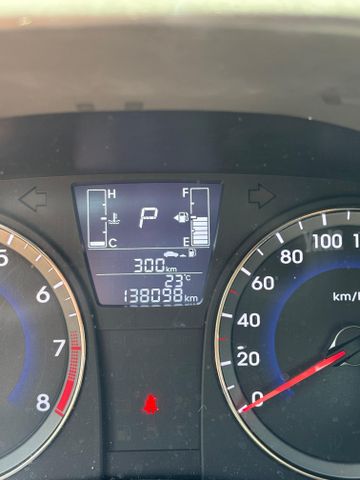 יונדאי אקסנט i25