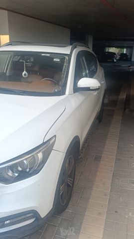 מודעת רכב אם ג'י ZS