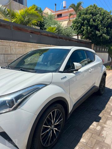 טויוטה C-HR