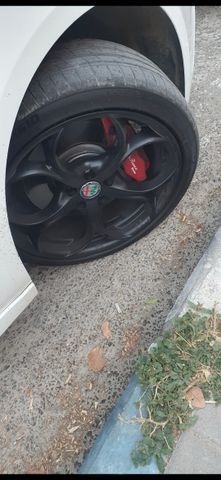אלפא רומיאו ג'ולייטה
