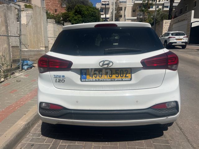 יונדאי i20
