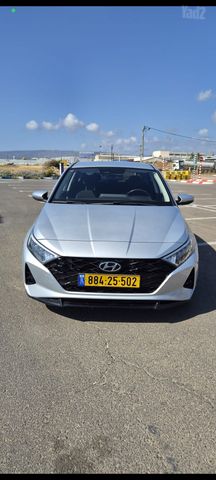 מודעת רכב יונדאי i20